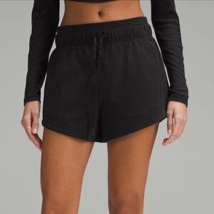 Lululemon Inner Glow High-Rise Short 3”